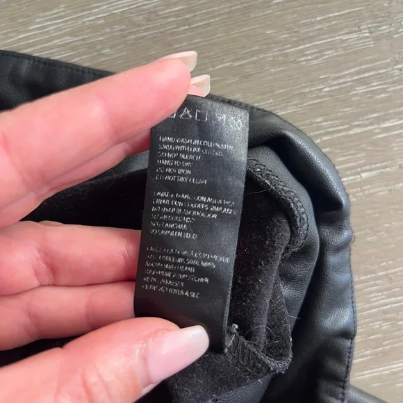 Black Leather Leggings - Picture 9 of 10